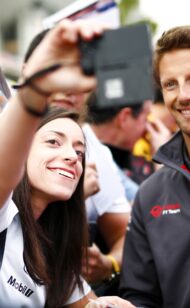 Grosjean doing a lap on Paul Ricard on F1 2018 game