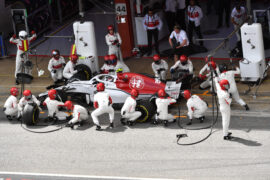 Charles Leclerc Sauber C37 pit stop at Spanish GP F1/2018