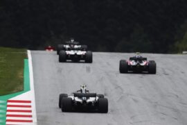 Valtteri Bottas retiring the Mercedes W09 in lap 14
