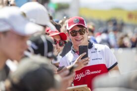 Leclerc-Raikkonen rumours heat up in France