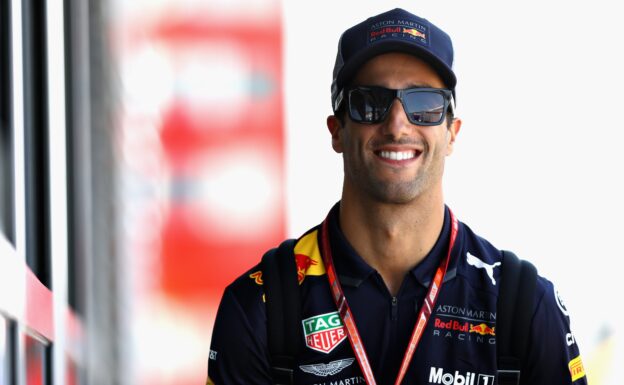 Ricciardo putting pen to paper 'soon' 1 Ricciardo putting pen to paper 'soon'