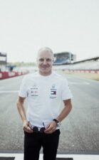Bottas says title dream still alive