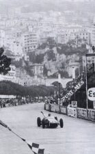 Stirling Moss – Sang Pria, Sang Pengemudi, Sang Legenda