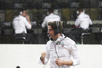 Wolff plays down rumours Mercedes to quit F1