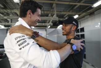 Hamilton not sure Wolff should be F1 CEO