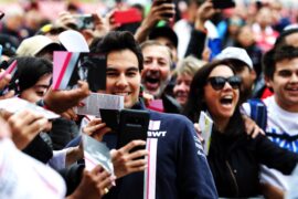 Sergio Perez (MEX) Racing Point Force India F1 Team with fans. United States Grand Prix, 2018. Circuit of the Americas, Austin, Texas, USA.