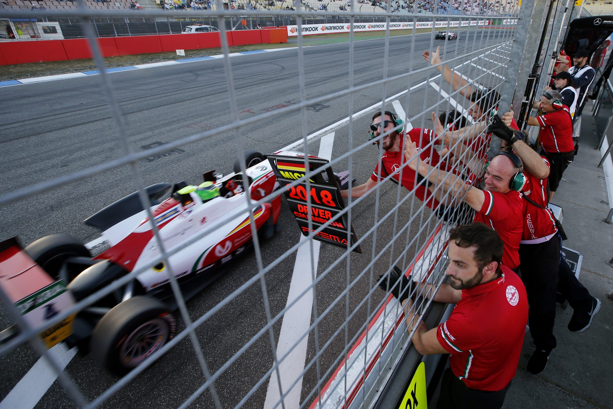 ミックシューマッハがF3ヨーロッパ選手権で優勝