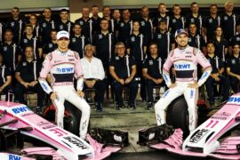 Esteban Ocon (FRA) Racing Point Force India F1 Team and Sergio Pérez (MEX) Racing Point Force India F1 Team at a team photograph. Abu Dhabi Grand Prix, Saturday 24th November 2018. Yas Marina Circuit, Abu Dhabi, UAE.
