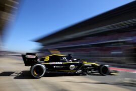 Daniel Ricciardo (AUS) Renault Sport F1 Team RS19. Formula One Testing, Day 2, Wednesday 27th February 2019. Barcelona, Spain.