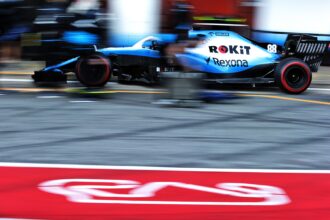 Robert Kubica (POL) Williams Racing FW42 macht einen Boxenstopp. Formel-1-Test, Tag 4, Freitag 1. März 2019. Barcelona, ​​Spanien.