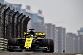 Daniel Ricciardo (AUS) Renault F1 Team RS19. Chinese Grand Prix, Friday 12th April 2019. Shanghai, China.