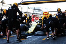 Nico Hulkenberg (GER) Renault F1 Team RS19 practices a pit stop. 2019 Azerbaijan Grand Prix,