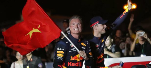 In the pitlane - Good night Vietnam
