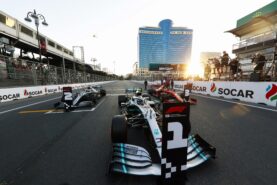 Top 3 qualifiers: !. Bottas, 2. Hamilton, 3. Vettel on the finish straight
