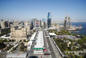 Start of the race during the 2019 Azerbaijan GP at Baku City Circuit