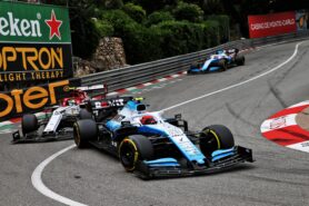 Kubica queried preferential treatment for Russell
