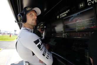 Grosjean laments lack of Magnussen upgrade