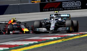 Wolff: Overheating Mercedes 'not racing' in Austria