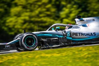 Mercedes admits 'fundamental' cooling flaw