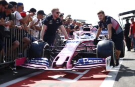 Mechanics push the car of Sergio Perez, Racing Point RP19 French GP F1/2019