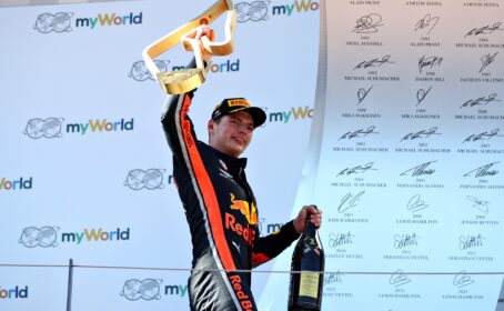 Van der Garde: Verstappen ready to beat Hamilton