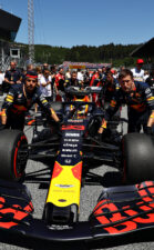 Toro Rosso Garage Tour with Chief Mechanic - Domiziano