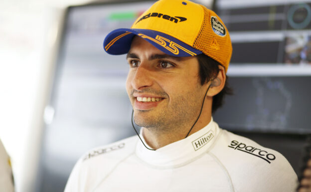 Sainz acknowledges Ferrari 'rumours'