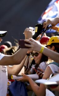 Villeneuve would not drop Bottas at Mercedes