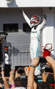 Hamilton looks at options next F1 contract