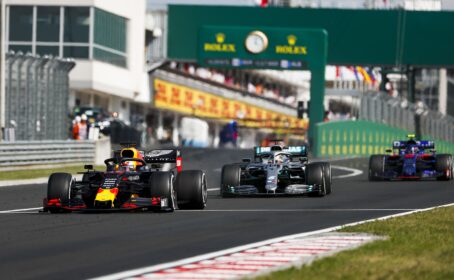 Official Trailer: F1 Drive To Survive Season 2