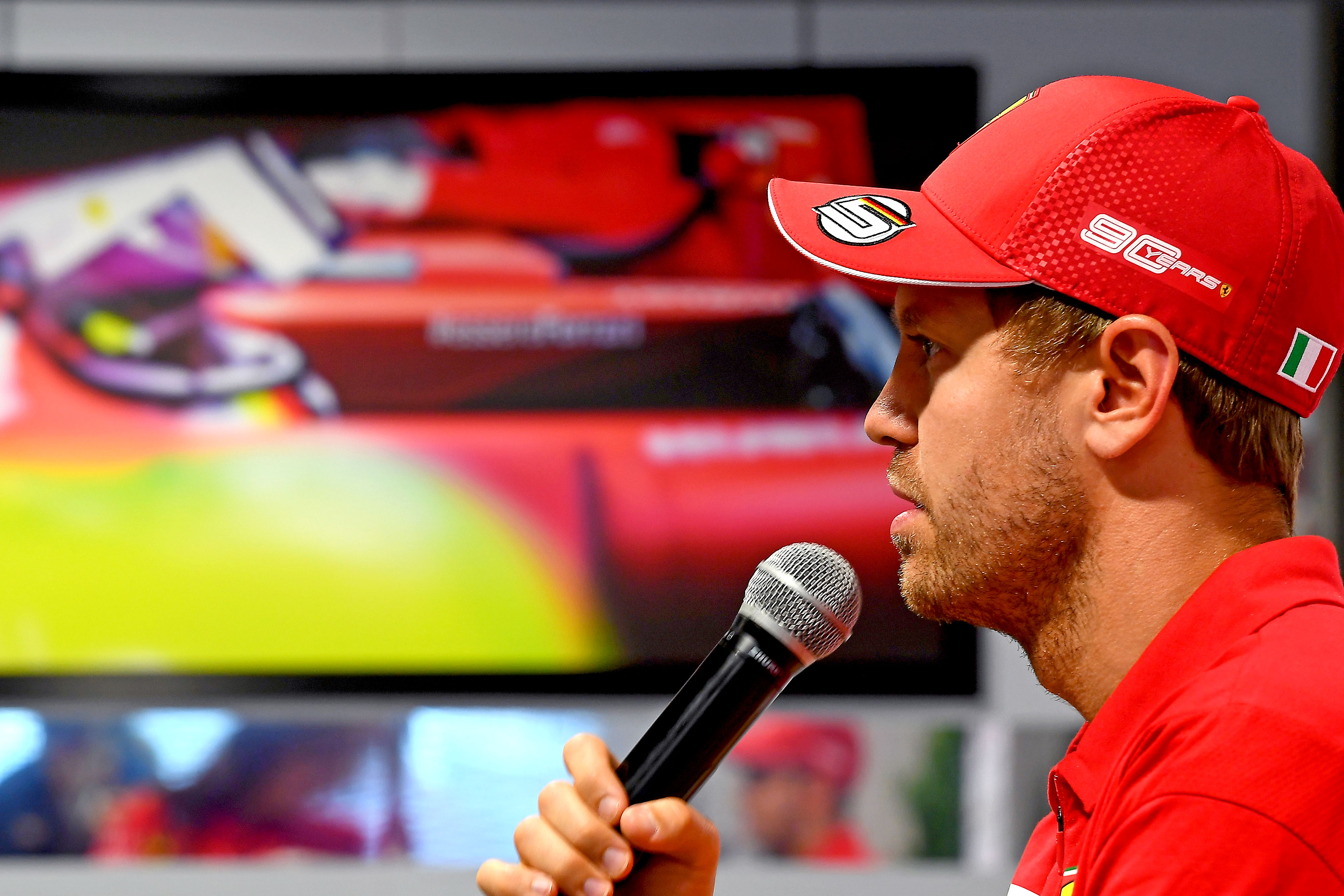 vettel v12