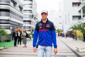 Red Bull silmät 'vahva toinen ohjain' 2020: lle