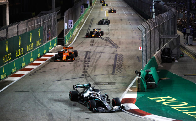 Lewis Hamilton Calls Singapore Circuit 'Boring' 1 Lewis Hamilton Calls Singapore Circuit 'Boring'