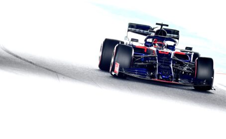 HD pictures 2013 Launch Toro Rosso STR8 F1 car