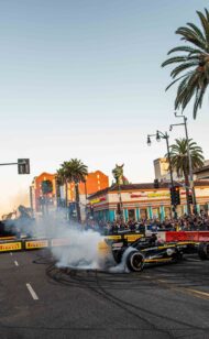 Ricciardo onboard F1 demo in Hollywood