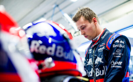 HD pictures 2013 Launch Toro Rosso STR8 F1 car