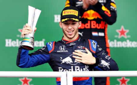 HD pictures 2013 Launch Toro Rosso STR8 F1 car