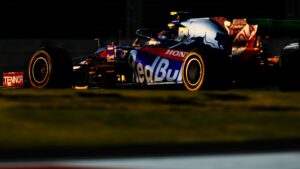 Pirelli sets deadline for 2020 tyre decision