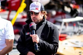 Alonso tells Renault to focus on 2022