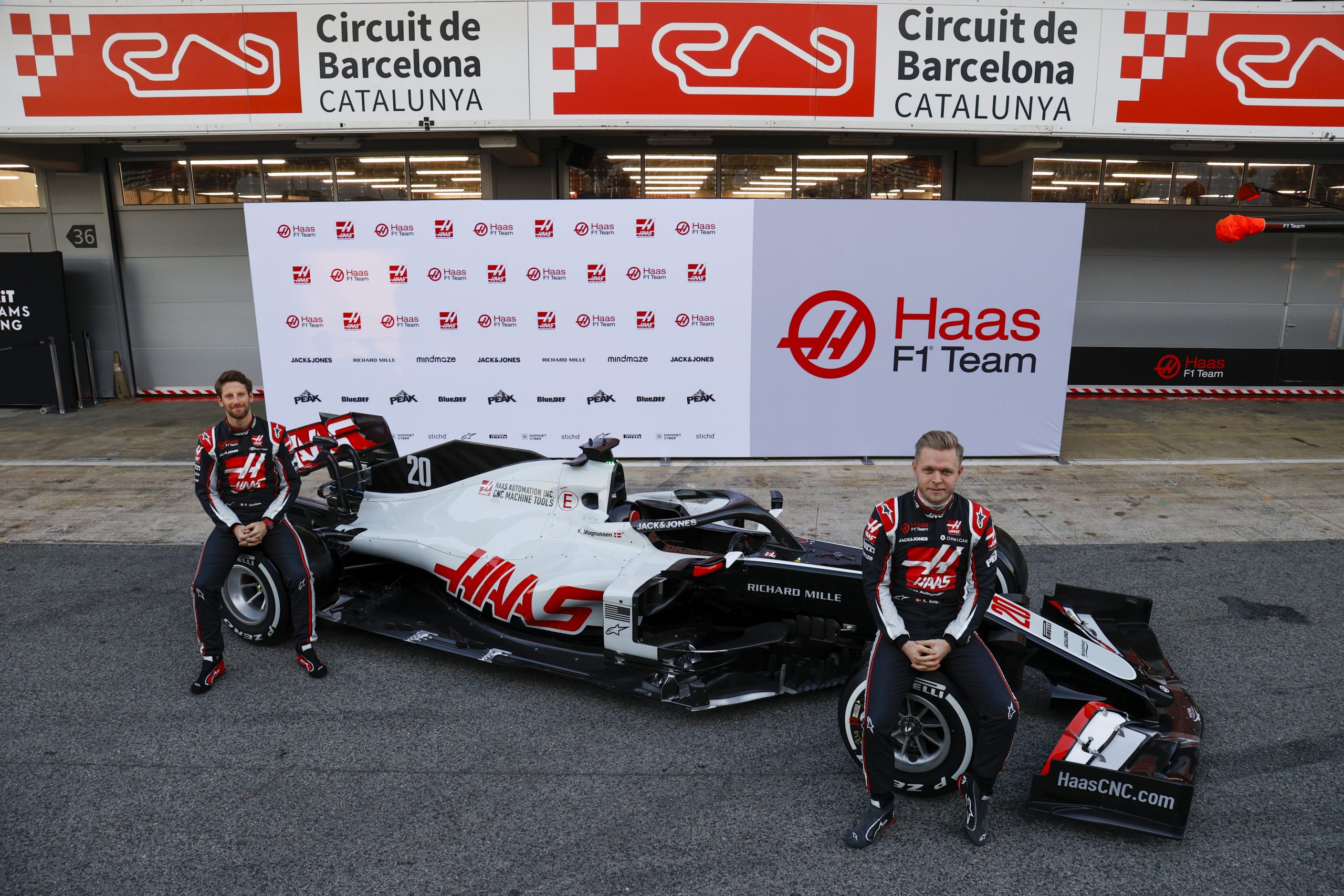 Haas rejects Red Bulls customer car idea