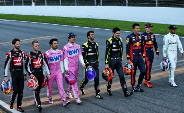 F1 drivers dodge virus with online Australian GP