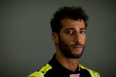 Renault admits Ricciardo could leave