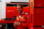 Wolff says 'no negotiations' with Vettel