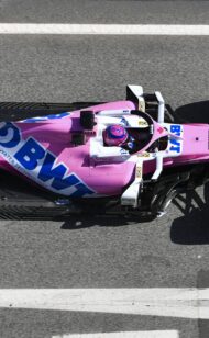Vettel & Alonso eye 'pink Mercedes' ในปี 2021