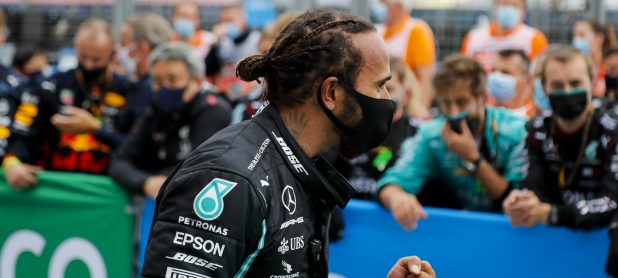 Wolff wants Hamilton to sign three-year deal