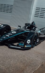 W pit lane - Formuła E odłączona