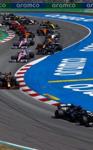 Bottas unhappy with Mercedes' black overalls