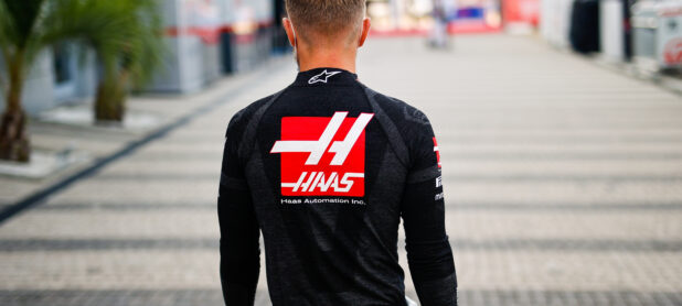 Magnussen: Unlucky to lose place in F1