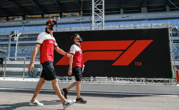 Yes or No Challenge with Kimi, Antonio & Robert 1 Ecclestone thinks Liberty shaping up to sell Formula 1