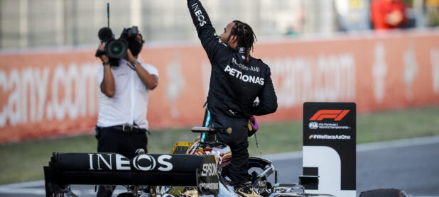 Hamilton: Contract could take 'a couple of months'